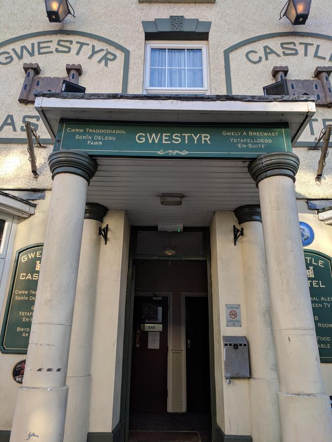 The Castle Hotel Lampeter Bagian luar foto